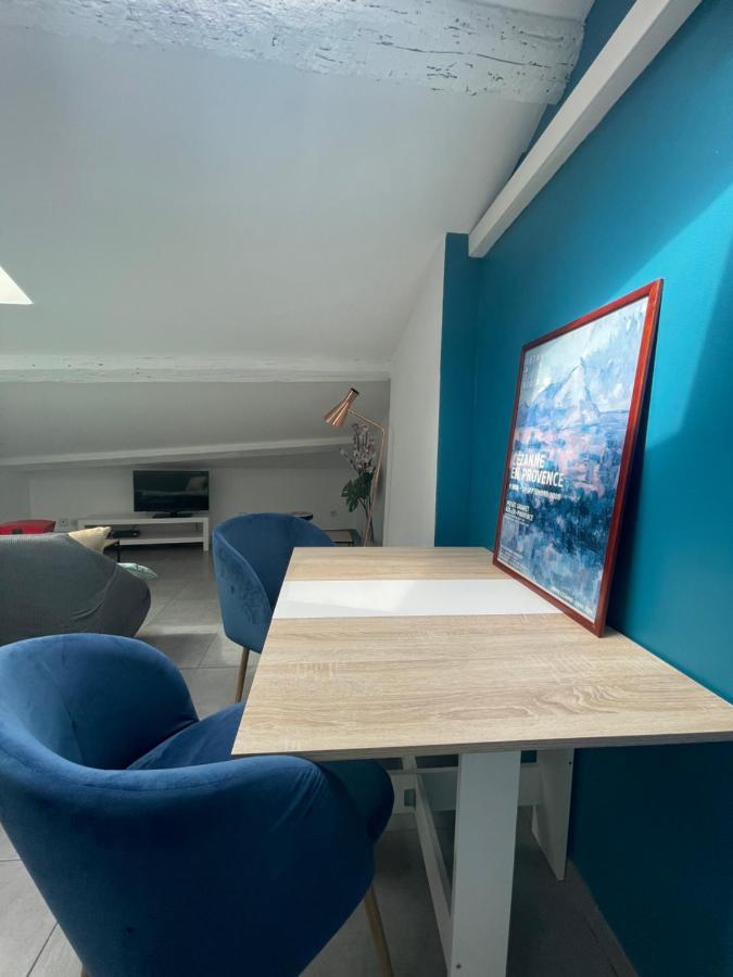 Appartement Climatise Centre-Ville De Narbonne Dans Comble 4 Couchages Kültér fotó