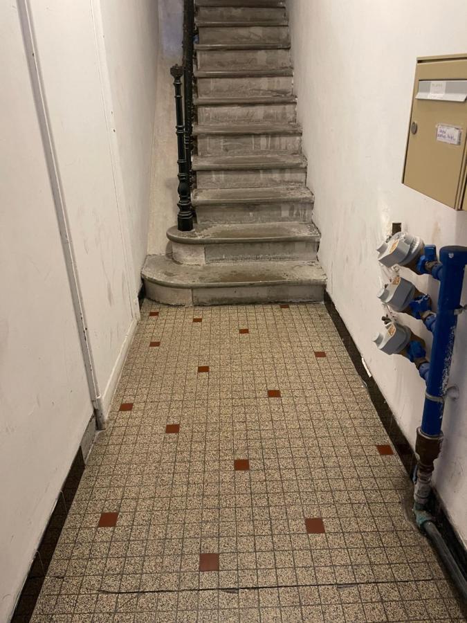Appartement Climatise Centre-Ville De Narbonne Dans Comble 4 Couchages Kültér fotó